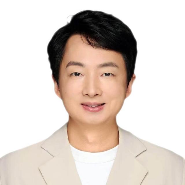 Edward Tang
